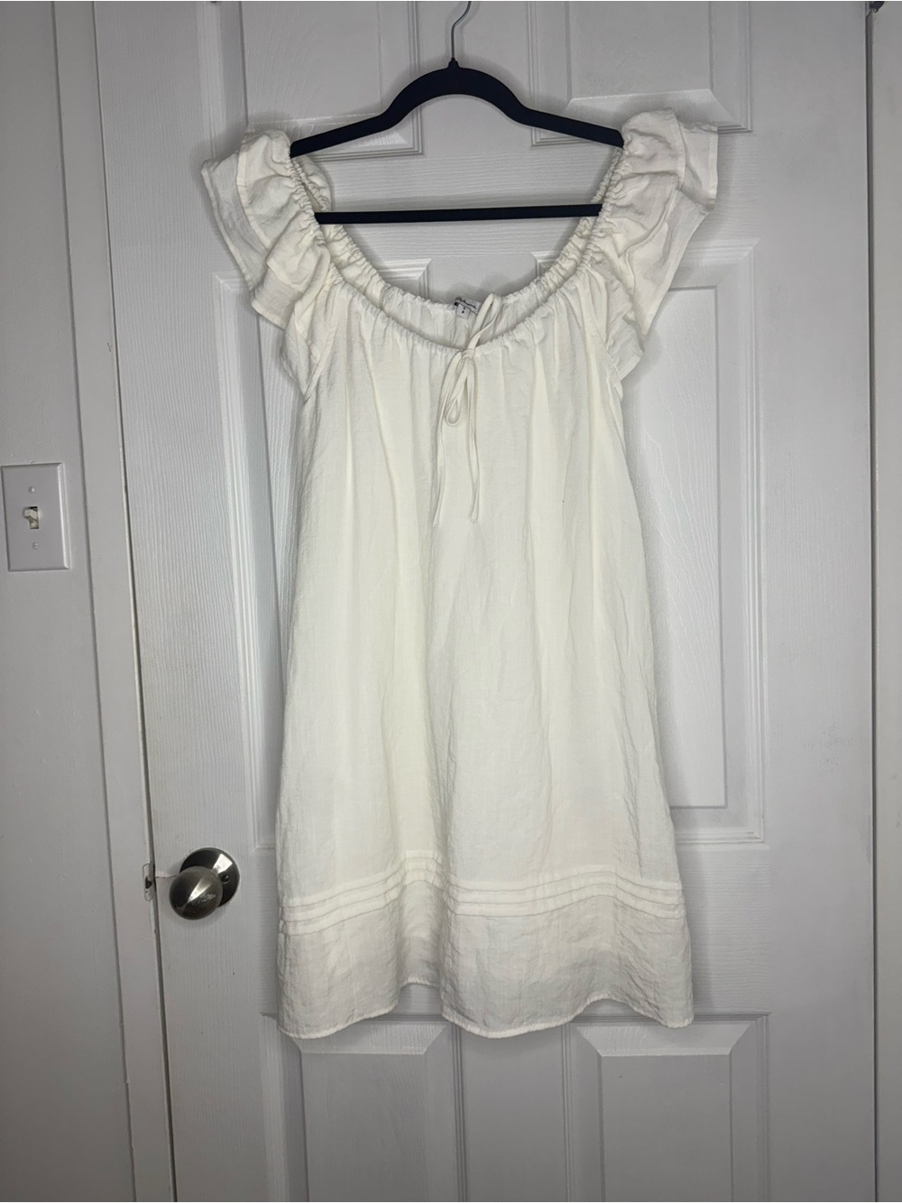 Reitmans Cream Ruffled Off-Shoulder Mini Dress